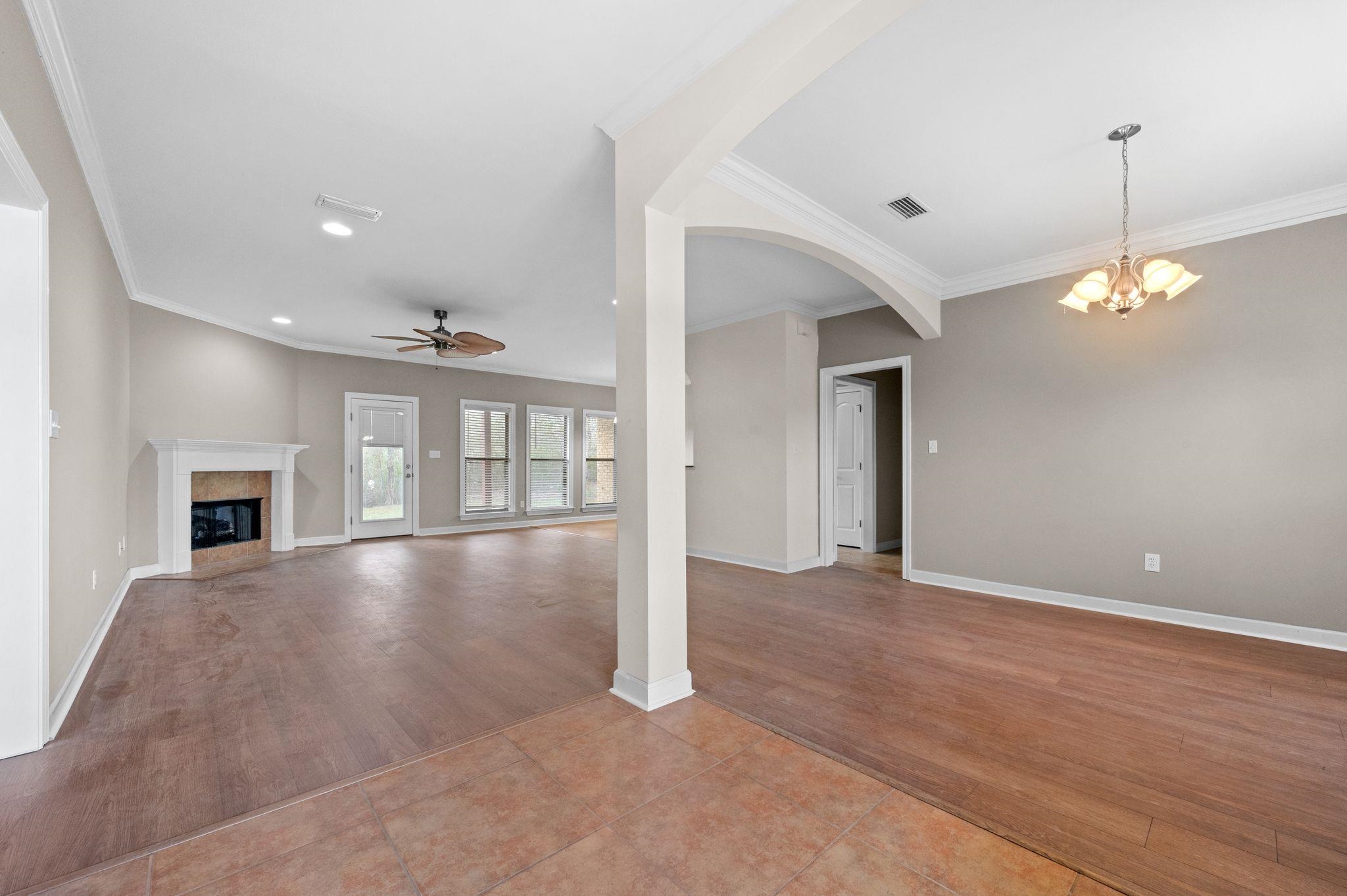 9381 Sable Court Daphne, AL 36526 - Photo 11 of 42 Living Room