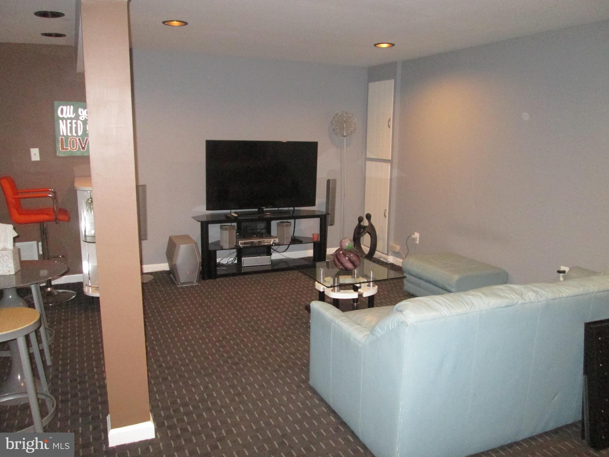 17713 Buehler Road, Unit 9 Olney, MD 20832 - Photo 15 of 28 Family Room