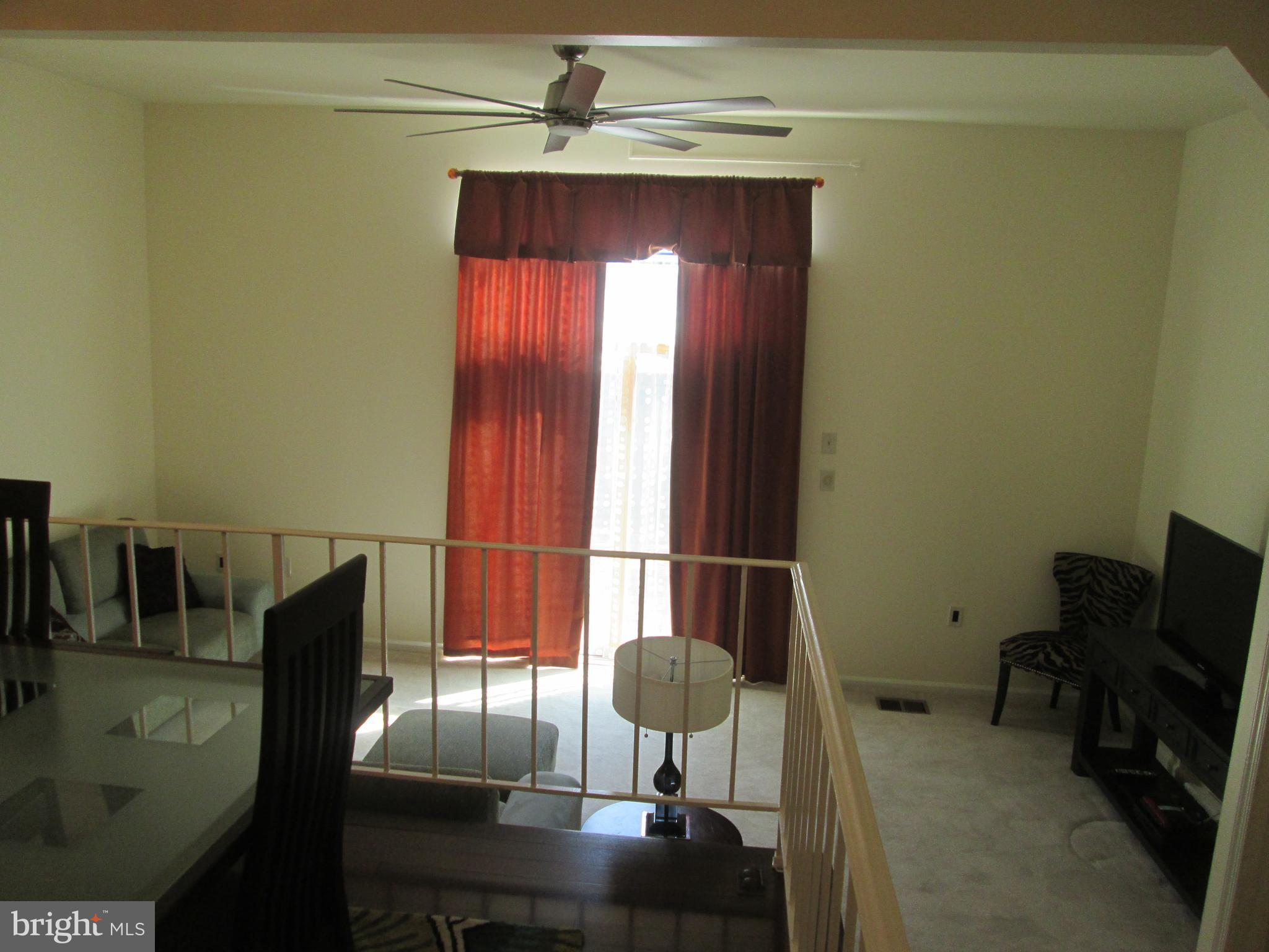 17713 Buehler Road, Unit 9 Olney, MD 20832 - Photo 4 of 28 Living Room