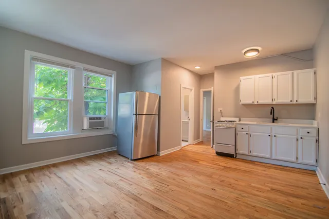 $1,500 | 1414 West Pratt Boulevard, Unit 208, Chicago, IL 60626