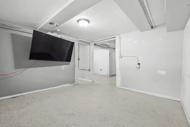 a view of a storage & utility room with washer and dryer
