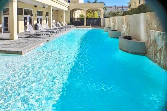 $1,200 | 1205 St Charles Avenue, Unit 407, New Orleans, LA 70130