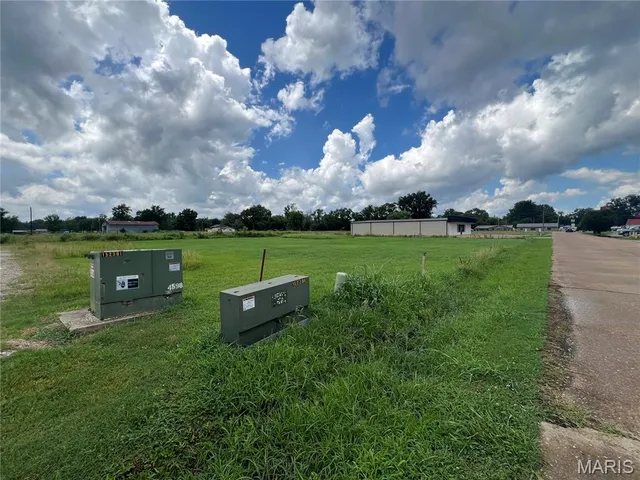 $65,000 | 2335 Cheshire Boulevard, Poplar Bluff, MO 63901