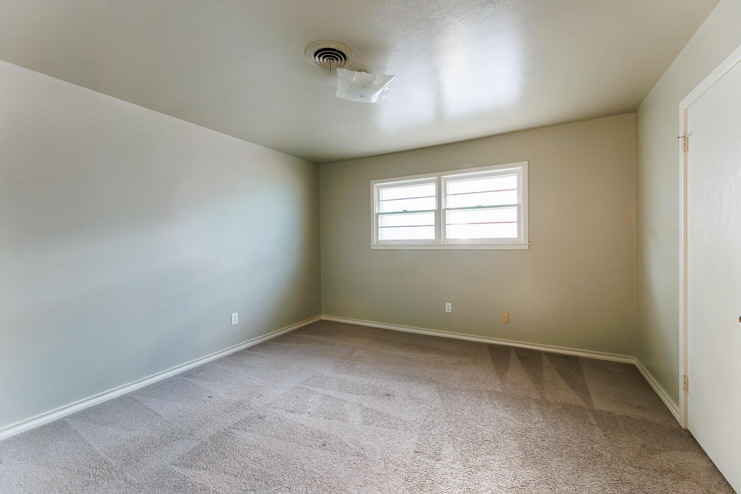 2508 61st Street Lubbock, TX 79413 - Photo 46 of 58 2508 61st-44
