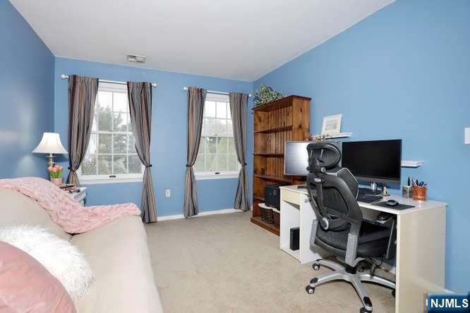 101 Quartz Lane Paterson, NJ 07501 - Photo 19 of 28
