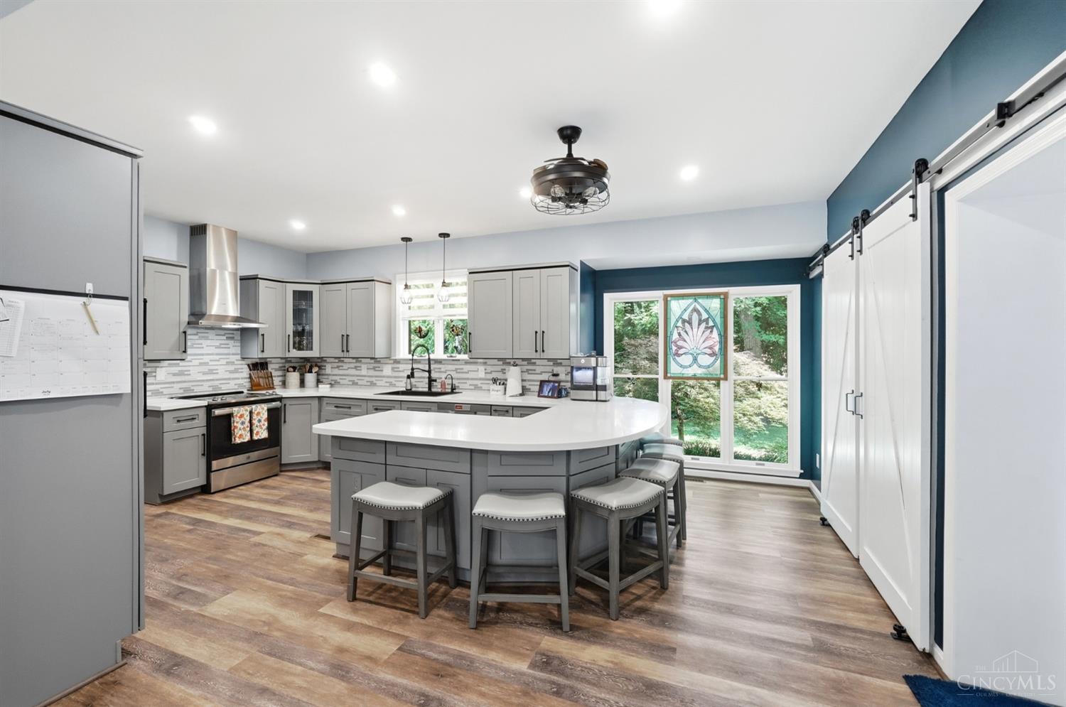 5355 Boomer Road Cincinnati, OH 45247 - Photo 11 of 52 Gallery Image 11