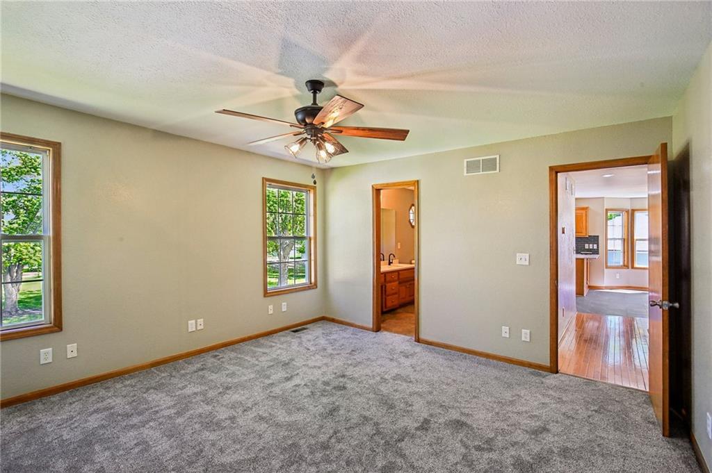 204 East 8th Street Adrian, MO 64720 - Photo 23 of 37