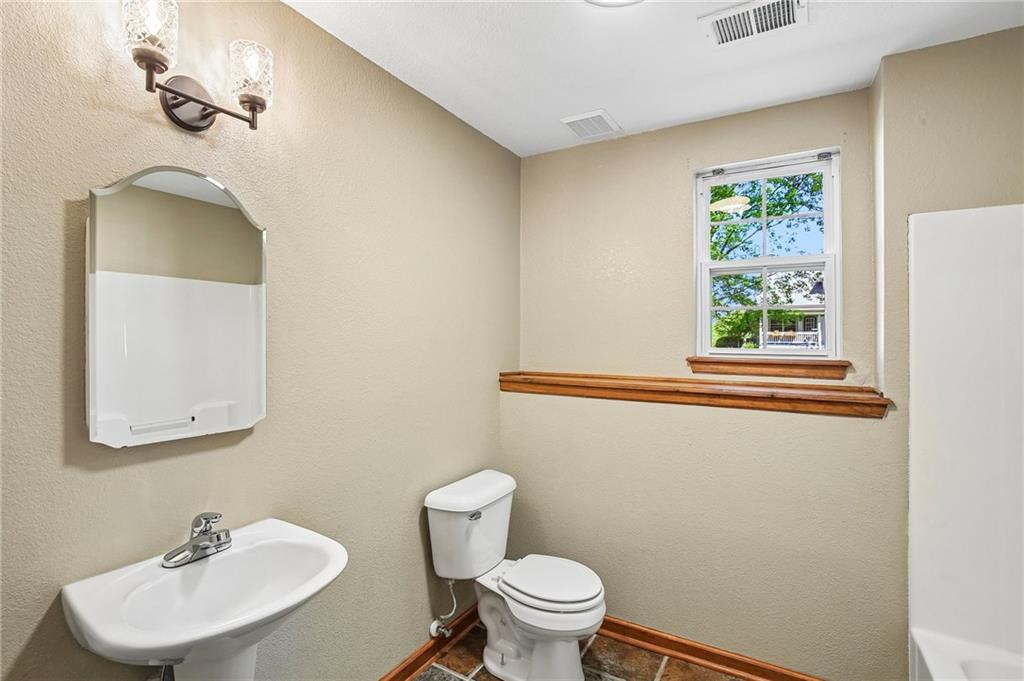 204 East 8th Street Adrian, MO 64720 - Photo 26 of 37