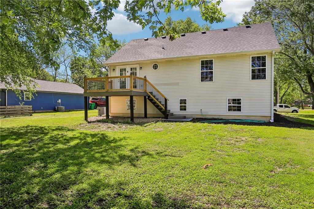 204 East 8th Street Adrian, MO 64720 - Photo 4 of 37