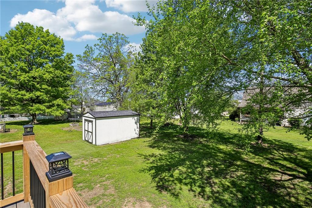 204 East 8th Street Adrian, MO 64720 - Photo 8 of 37