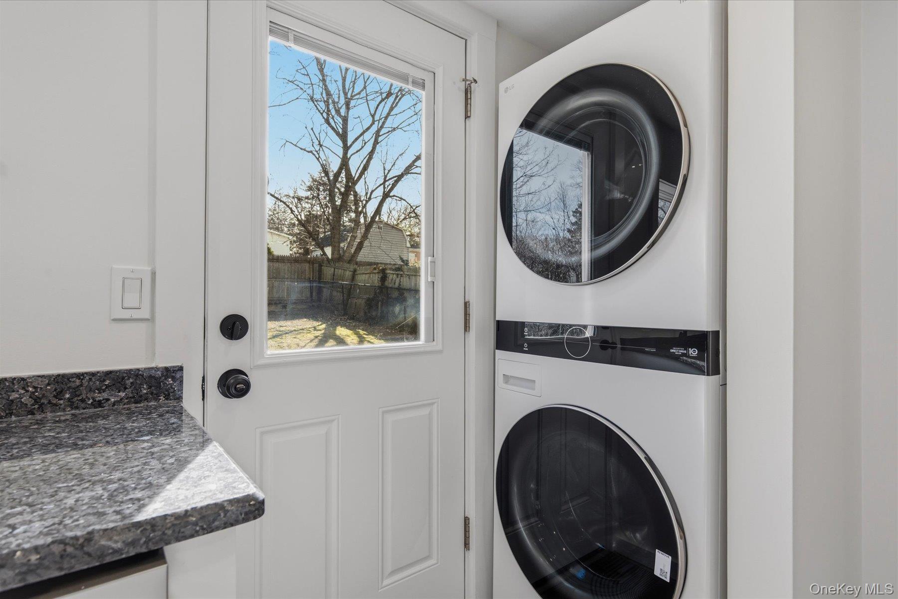 27 Vine Road Rocky Point, NY 11778 - Photo 15 of 18