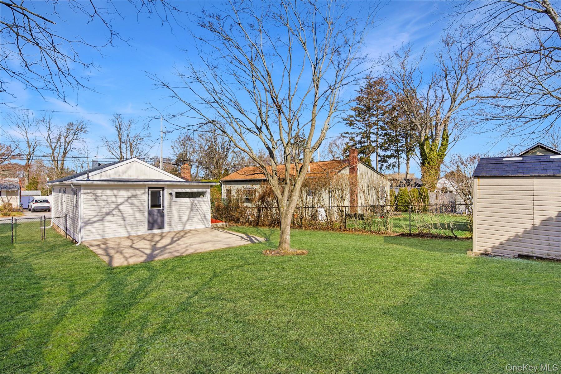 27 Vine Road Rocky Point, NY 11778 - Photo 17 of 18