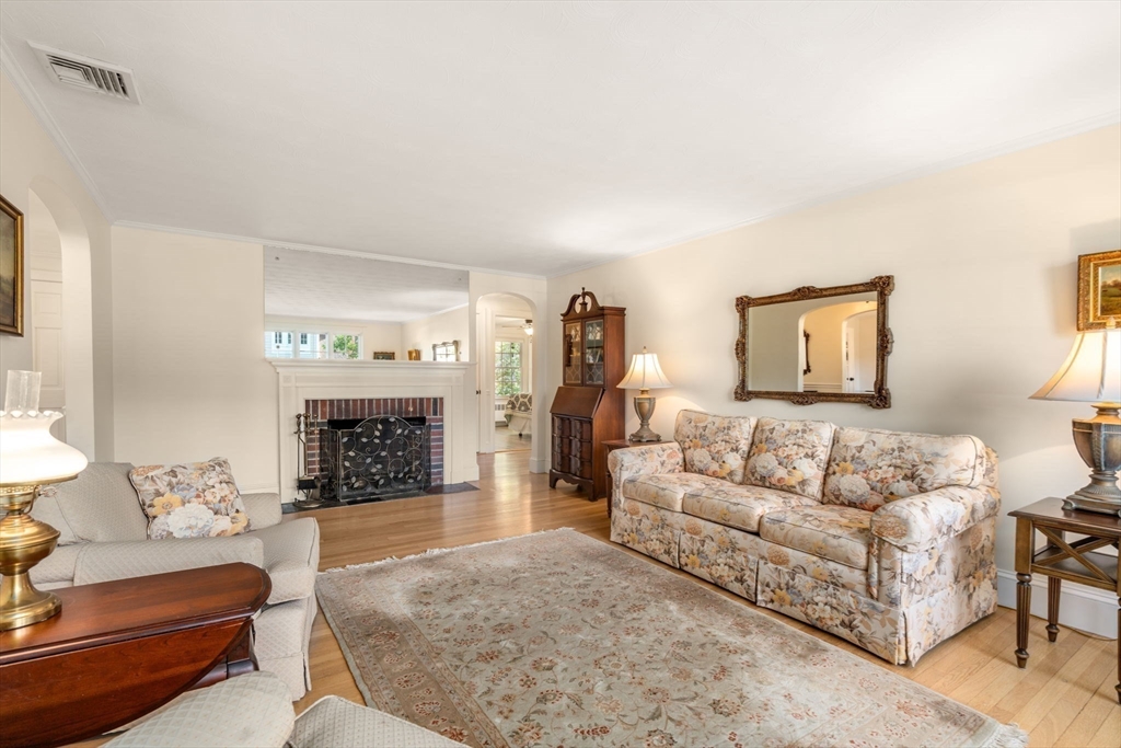 62 Shaw Road Belmont, MA 02478 - Photo 13 of 42