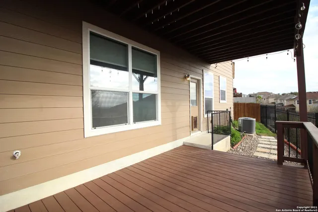 $1,750 | 13407 Loma Sierra, San Antonio, TX 78233