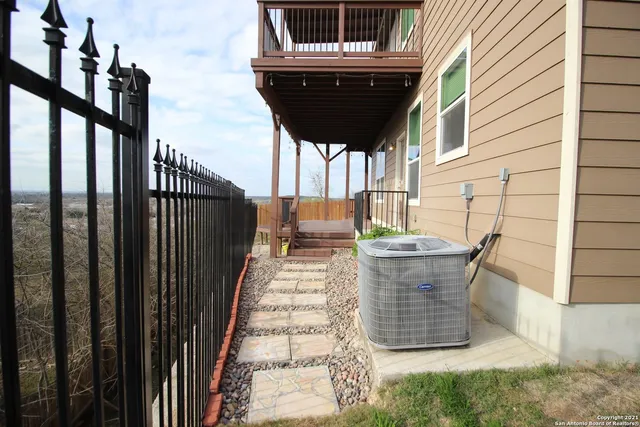 $1,750 | 13407 Loma Sierra, San Antonio, TX 78233