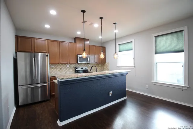 $1,750 | 13407 Loma Sierra, San Antonio, TX 78233