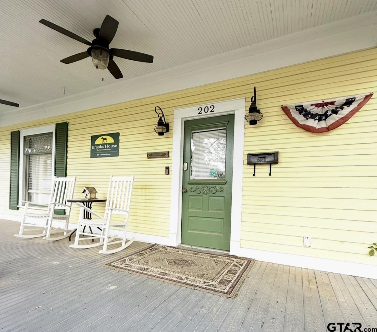 202 Graham Street Mineola, TX 75773 - Photo 4 of 28