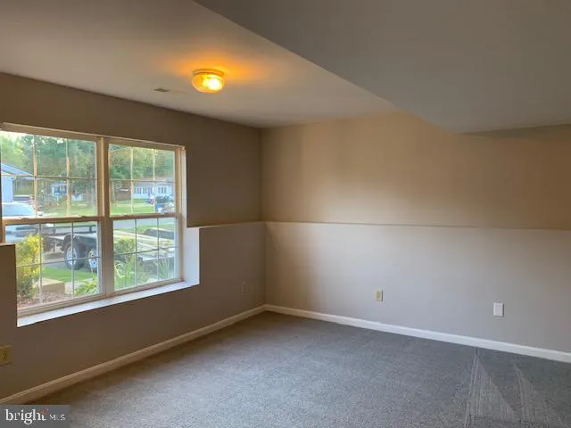 $2,400 | 8717 Forest Glen Circle, Fredericksburg, VA 22407