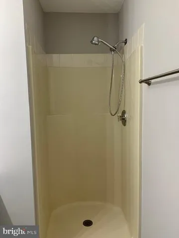 $2,400 | 8717 Forest Glen Circle, Fredericksburg, VA 22407