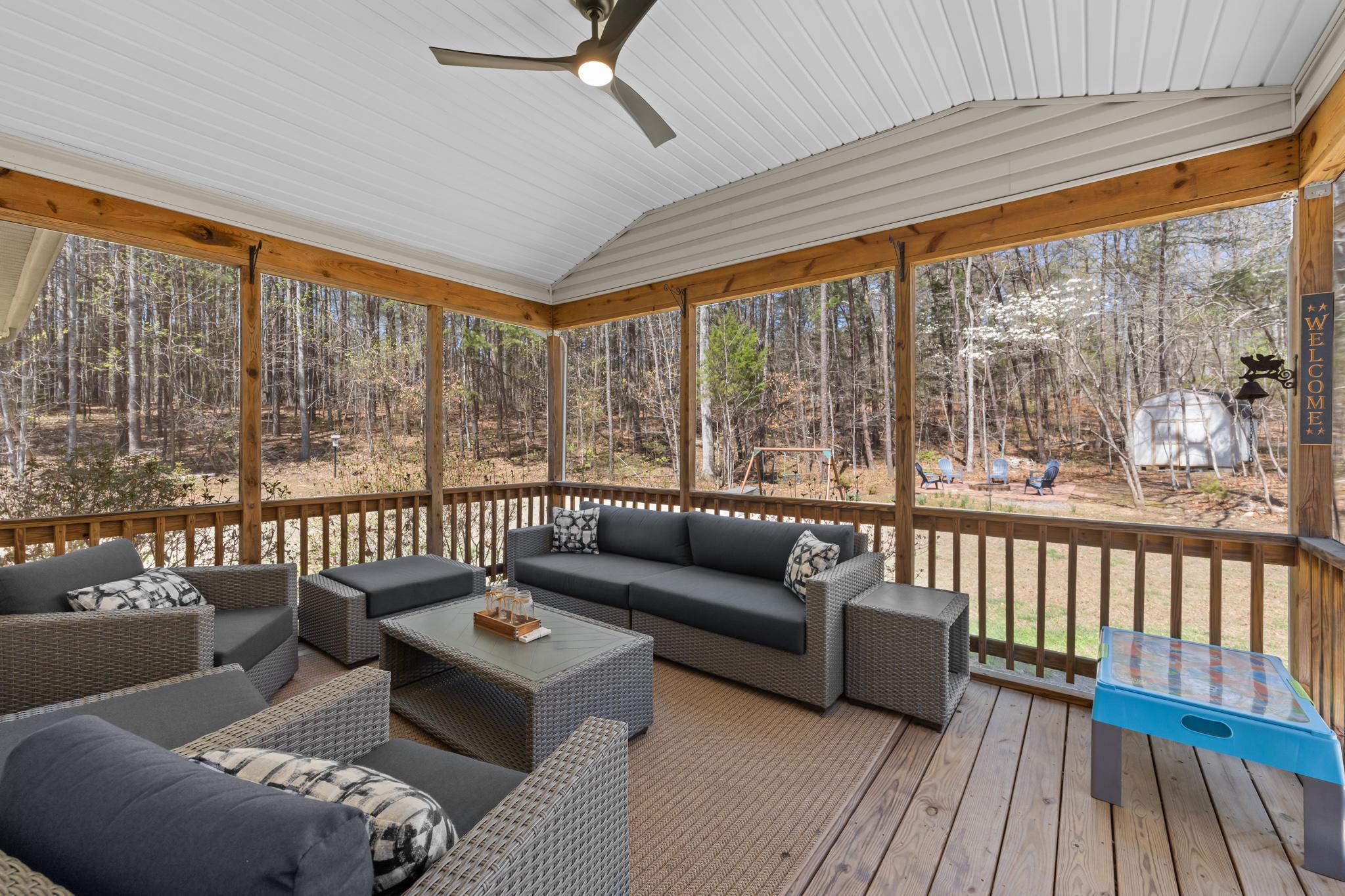 286 Lewis Drive Ruckersville, VA 22968 - Photo 5 of 77 Screened Porch - Peaceful - Private - 18.1 x 12.9