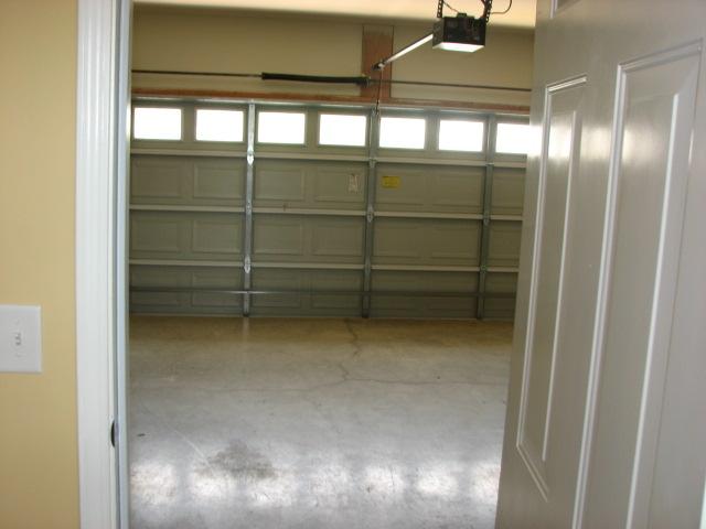 6002 Chickadee Circle Spring Hill, TN 37174 - Photo 9 of 20 Garage