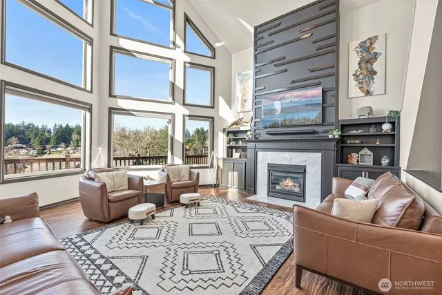 $1,075,000 | 10207 Melody Lane Southwest, Lakewood, WA 98498