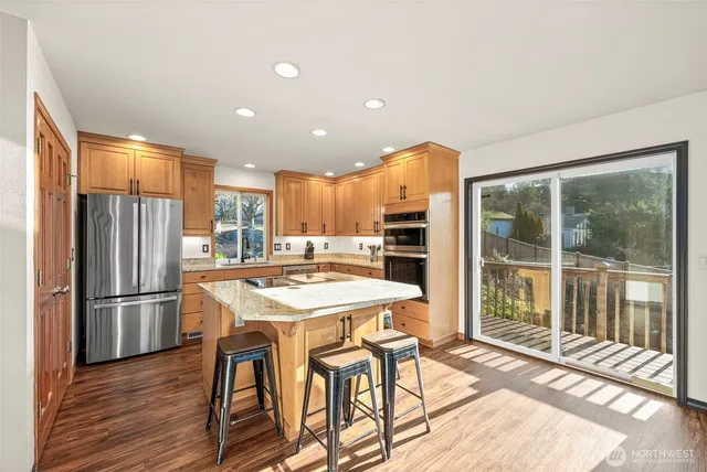 $1,075,000 | 10207 Melody Lane Southwest, Lakewood, WA 98498