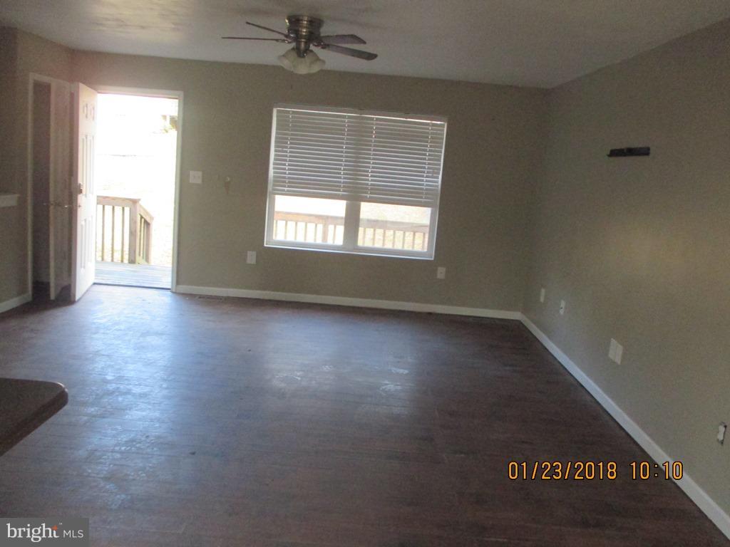 3607 3rd Street North Beach, MD 20714 - Photo 8 of 27 Living Room