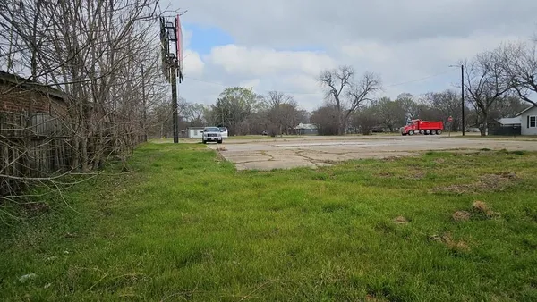 $97,995 | 210 Northeast 2nd Street, Kerens, TX 75144