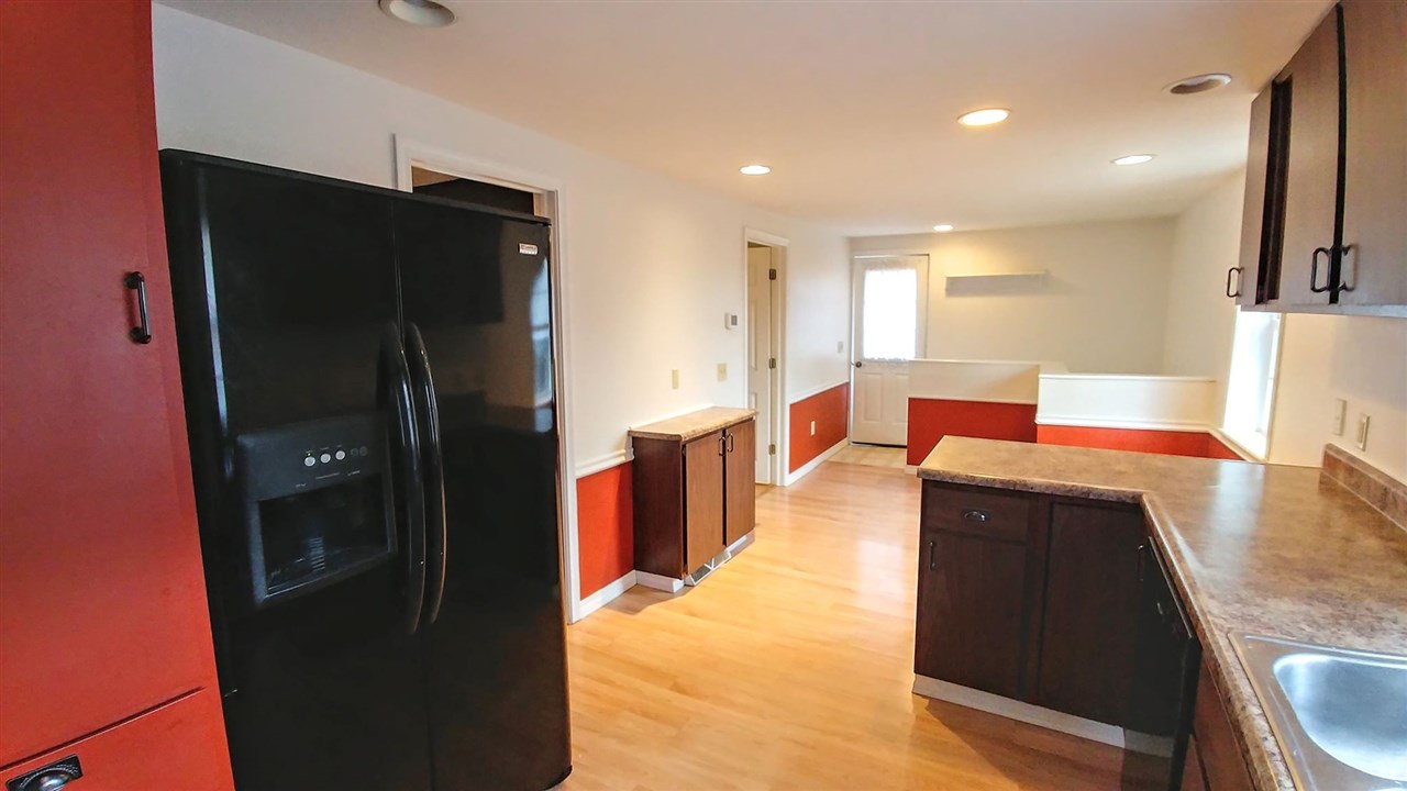 982 North 29 Road Cadillac, MI 49601 - Photo 9 of 20 1860979-8.JPG