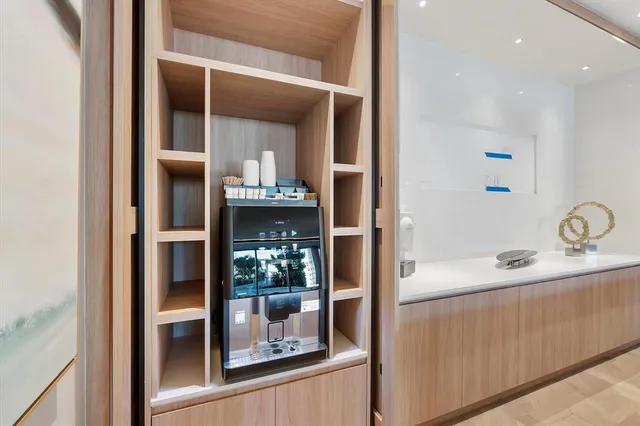 $12,000 | 151 North Seabreeze Boulevard, Unit 1703E, Fort Lauderdale, FL 33304