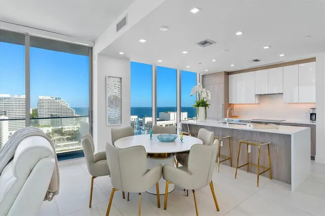 a view of terrace with city view