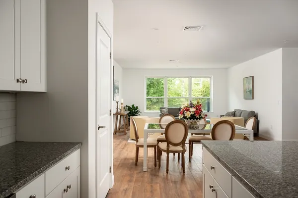 $3,500 | 390 Chief Justice Cushing Highway, Unit 208, Cohasset, MA 02025