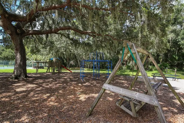 $299,000 | 3107 Windrush Bourne, Sarasota, FL 34235