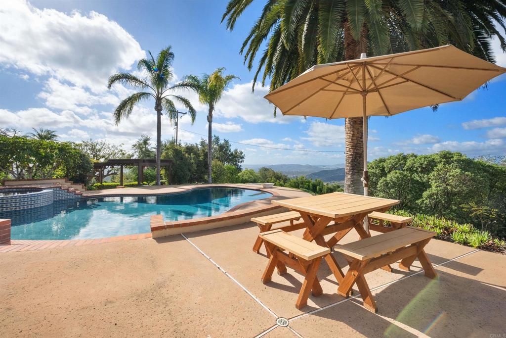 15466 Markar Road Poway, CA 92064 - Photo 9 of 69