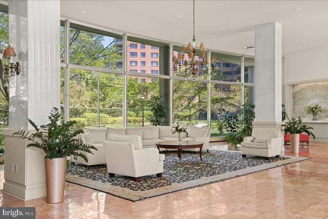 $645,000 | 4201 Cathedral Avenue Northwest, Unit 415W, Washington, DC 20016