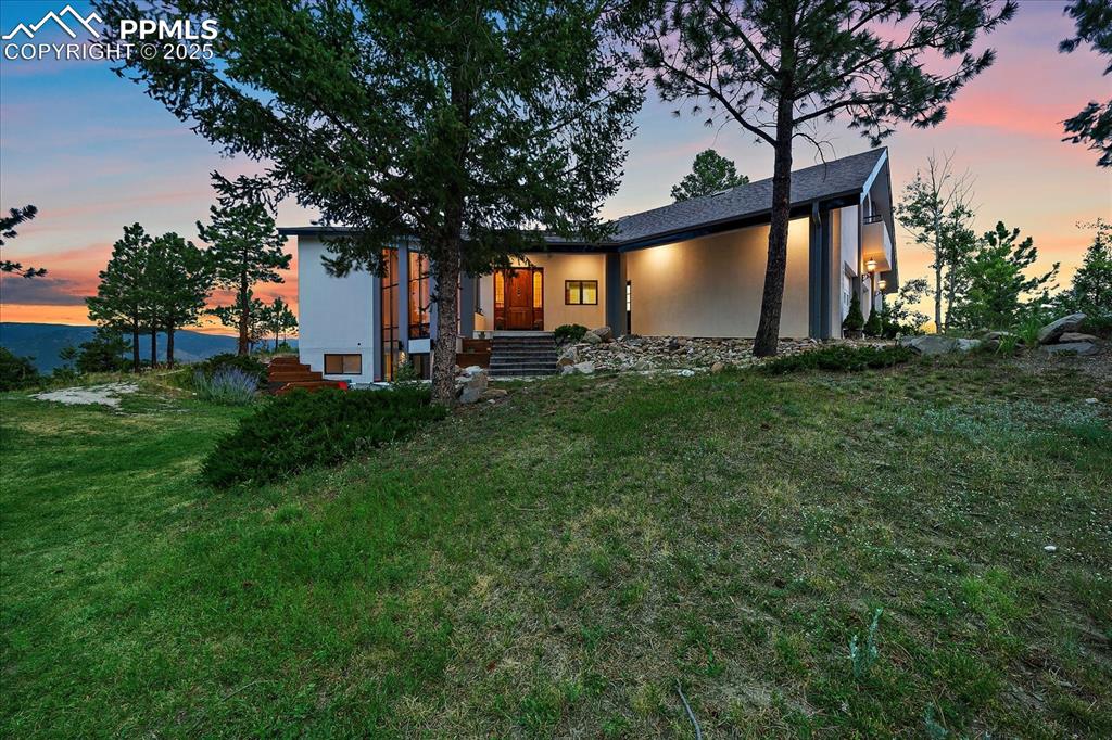 8045 Eagle Road Larkspur, CO 80118 - Photo 44 of 50 a view of a back yard