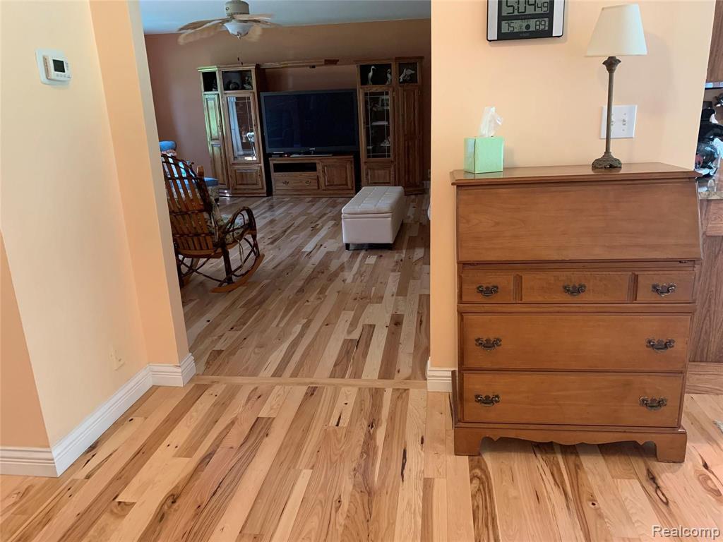 14215 Barnes Road Byron, MI 48418 - Photo 12 of 31