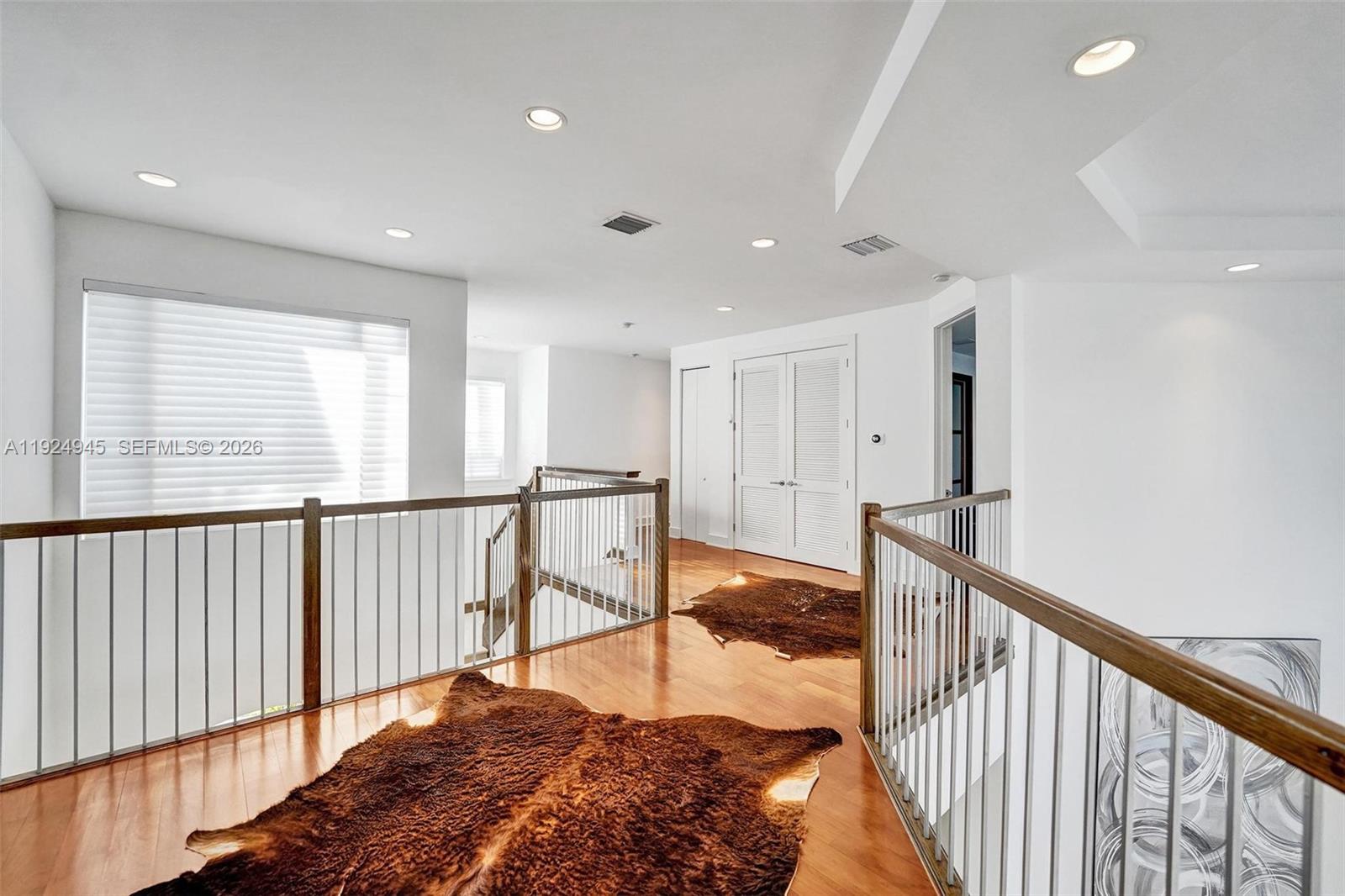 1575 Windjammer Way Hollywood, FL 33019 - Photo 25 of 42 a view of a hallway