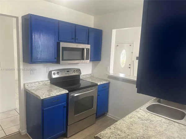 $3,500 | 1139 Freshwater Lakes Drive, Unit 1139, West Palm Beach, FL 33401