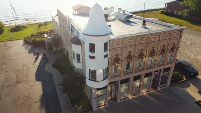 $1,500,000 | 450 1st Street, Menominee, MI 49858