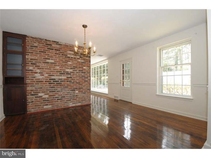 520 Askin Road Wayne, PA 19087 - Photo 4 of 21