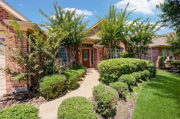$2,575 | 9026 Robinhoods Well Drive, Spring, TX 77379