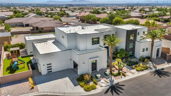 $3,500,000 | 9760 Solar Avenue, Las Vegas, NV 89149