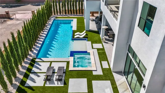 $3,750,000 | 9760 Solar Avenue, Las Vegas, NV 89149