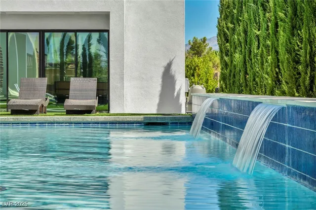 $3,750,000 | 9760 Solar Avenue, Las Vegas, NV 89149