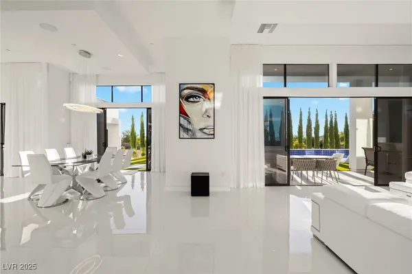 $3,500,000 | 9760 Solar Avenue, Las Vegas, NV 89149