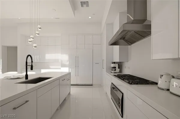 $3,500,000 | 9760 Solar Avenue, Las Vegas, NV 89149