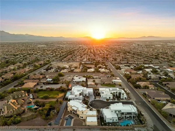 $3,500,000 | 9760 Solar Avenue, Las Vegas, NV 89149