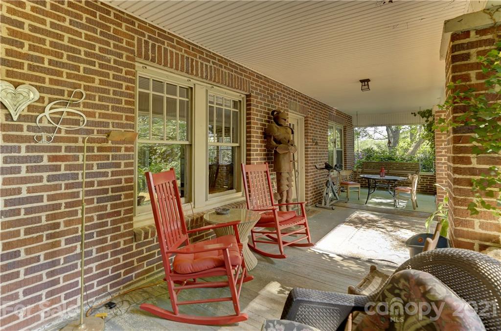 1300 Griffith Road Monroe, NC 28112 - Photo 3 of 46 Gallery Image 3